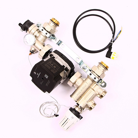 Насосно-смесительная группа UNI-FITT SOLOMIX 1" с энергоэффективным насосом GRUNDFOS UPM3 AUTO 25-70