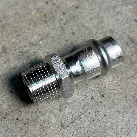 НП Муфта резьбовая пресс из нержавейки UNI-FITT фитинг Ø15x1/2" Н