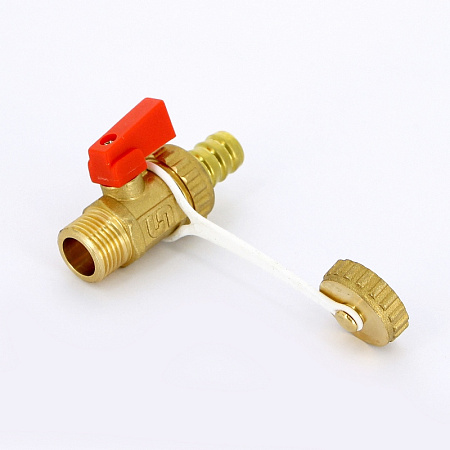 Кран шаровой потребительный UNI-FITT 1/2"x3/4" НН сливной со штуцером и заглушкой, флажок красн мета