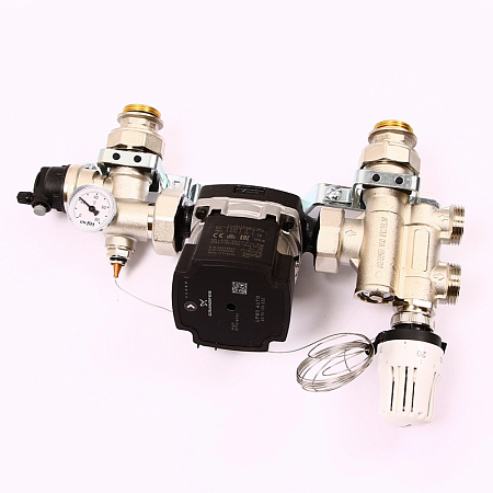 Насосно-смесительная группа UNI-FITT SOLOMIX 1" с энергоэффективным насосом GRUNDFOS UPM3 AUTO 25-70