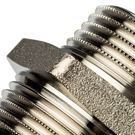 Ниппель переходной резьбовой латунный STOUT никель 11/2"x11/4" Н