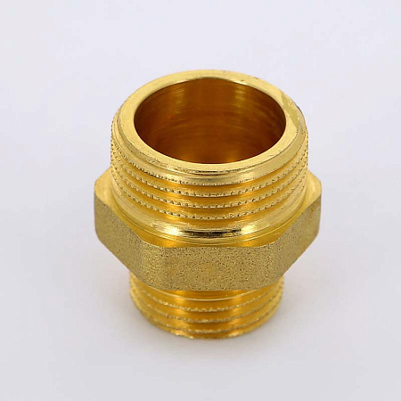 Ниппель переходной резьбовой латунный UNI-FITT без покрытия 3/4"х1/2"